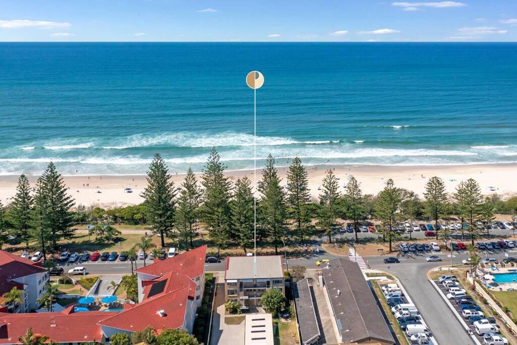 Beachfront Gem In Burleigh Heads Perfect Location Apartment Gold Coast Exterior photo